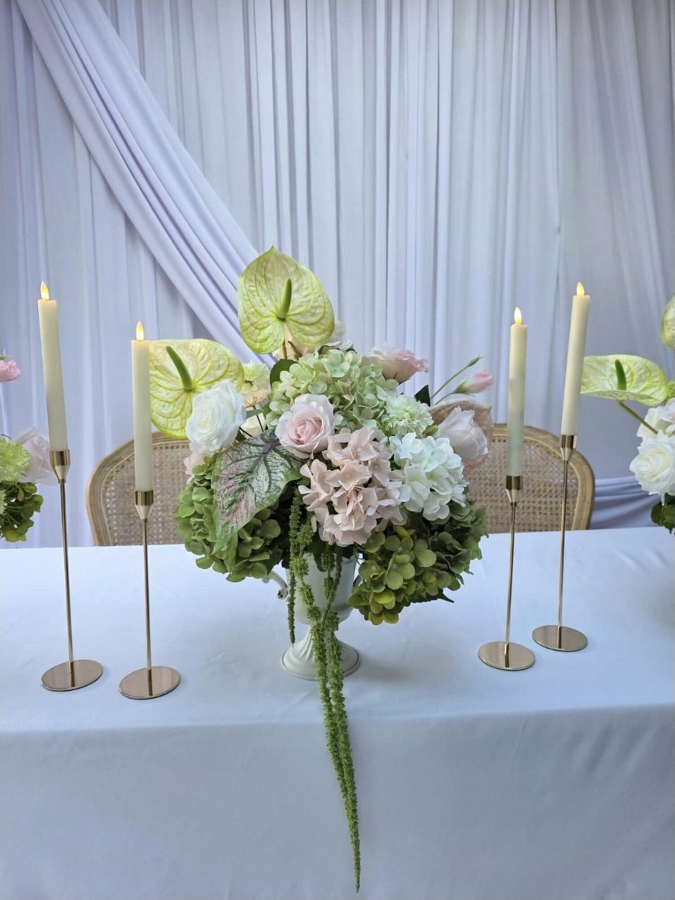 Sienna Centrepiece with White Vase